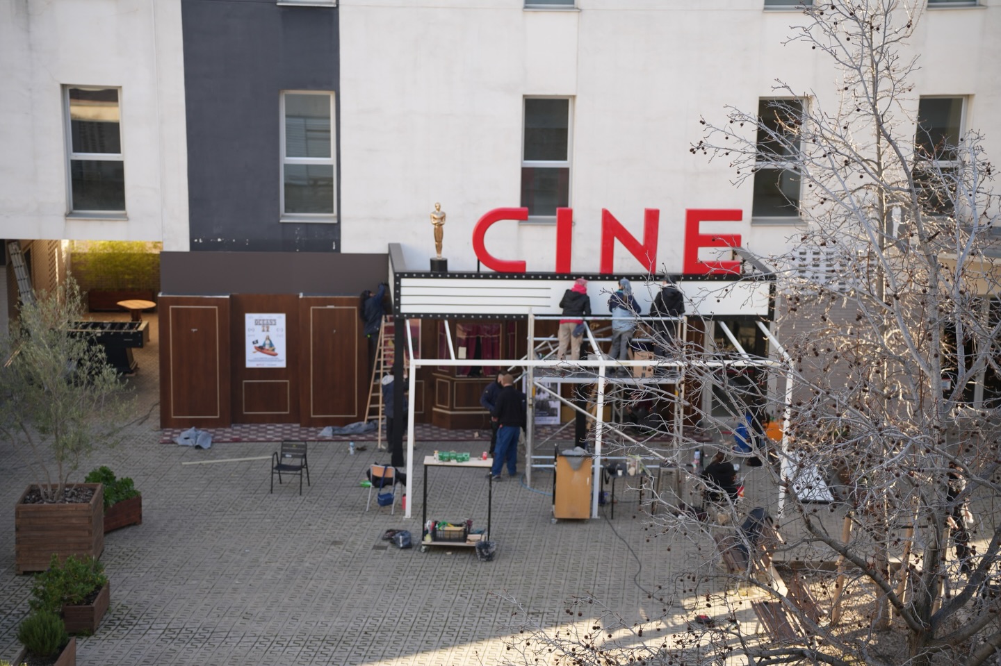 ESCAC Escola Superior de Cinema i Audiovisuals de Catalunya added a new ...
