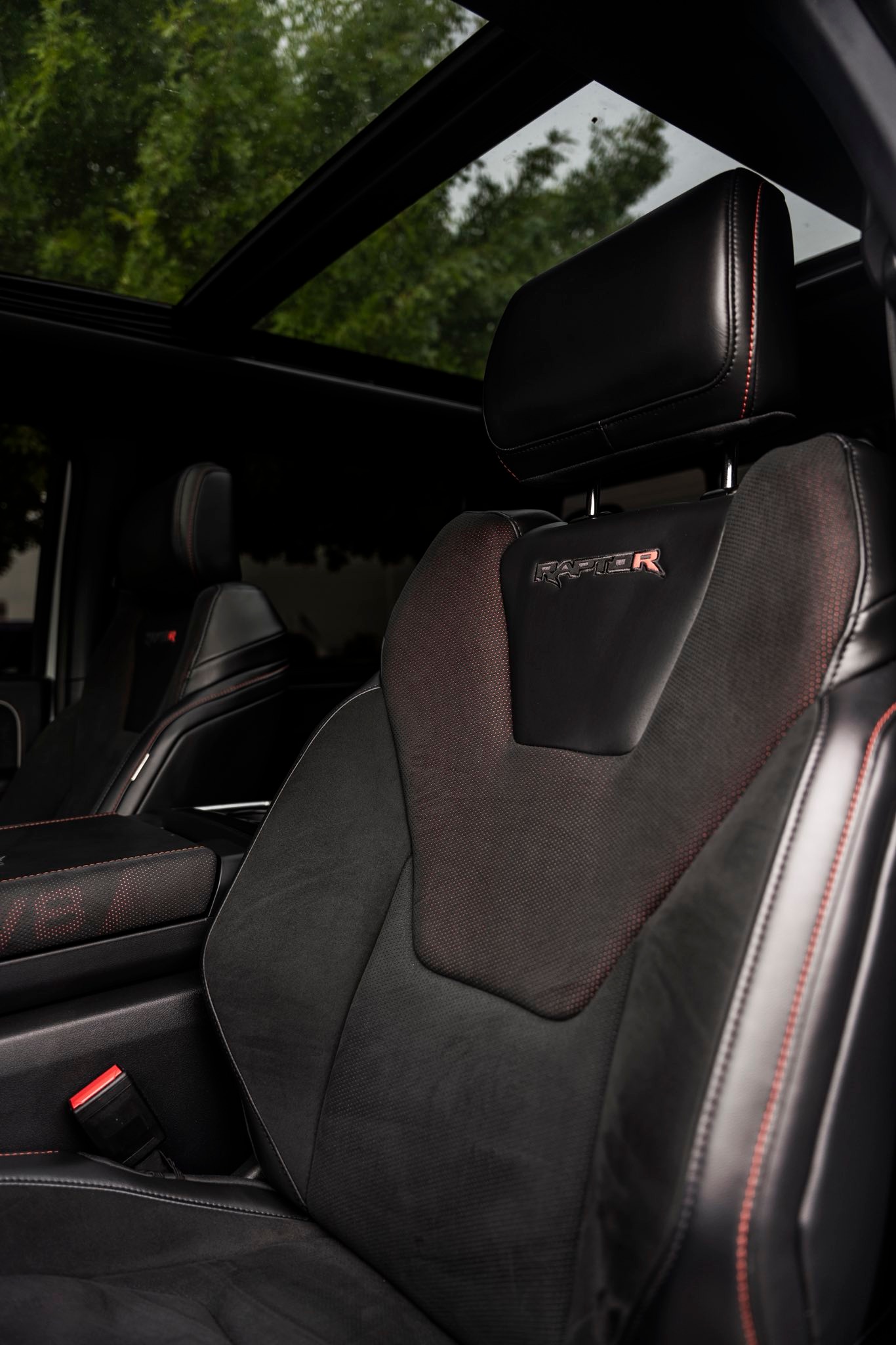 Hurst Autoplex - 2025 FORD F150 RAPTOR R 3,204 MILES /... | Facebook