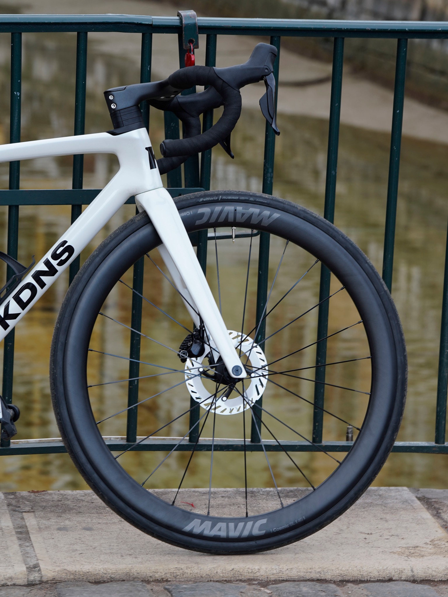 Speed, comfort, and control in one wheelset. Its 23 mm internal 