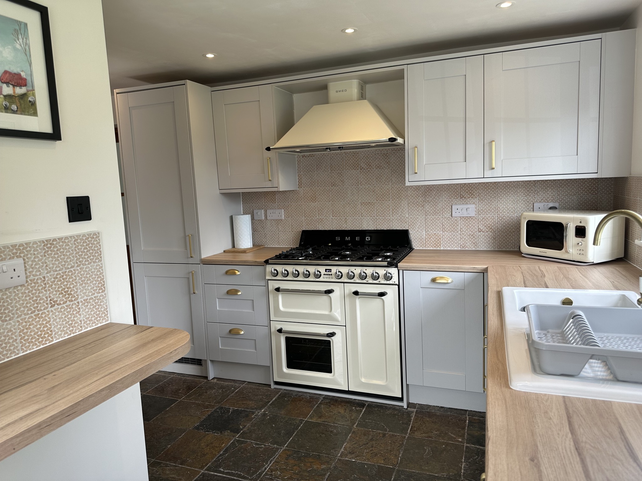 RJR Kitchen And Bedroom Designs Ltd. | Abergele