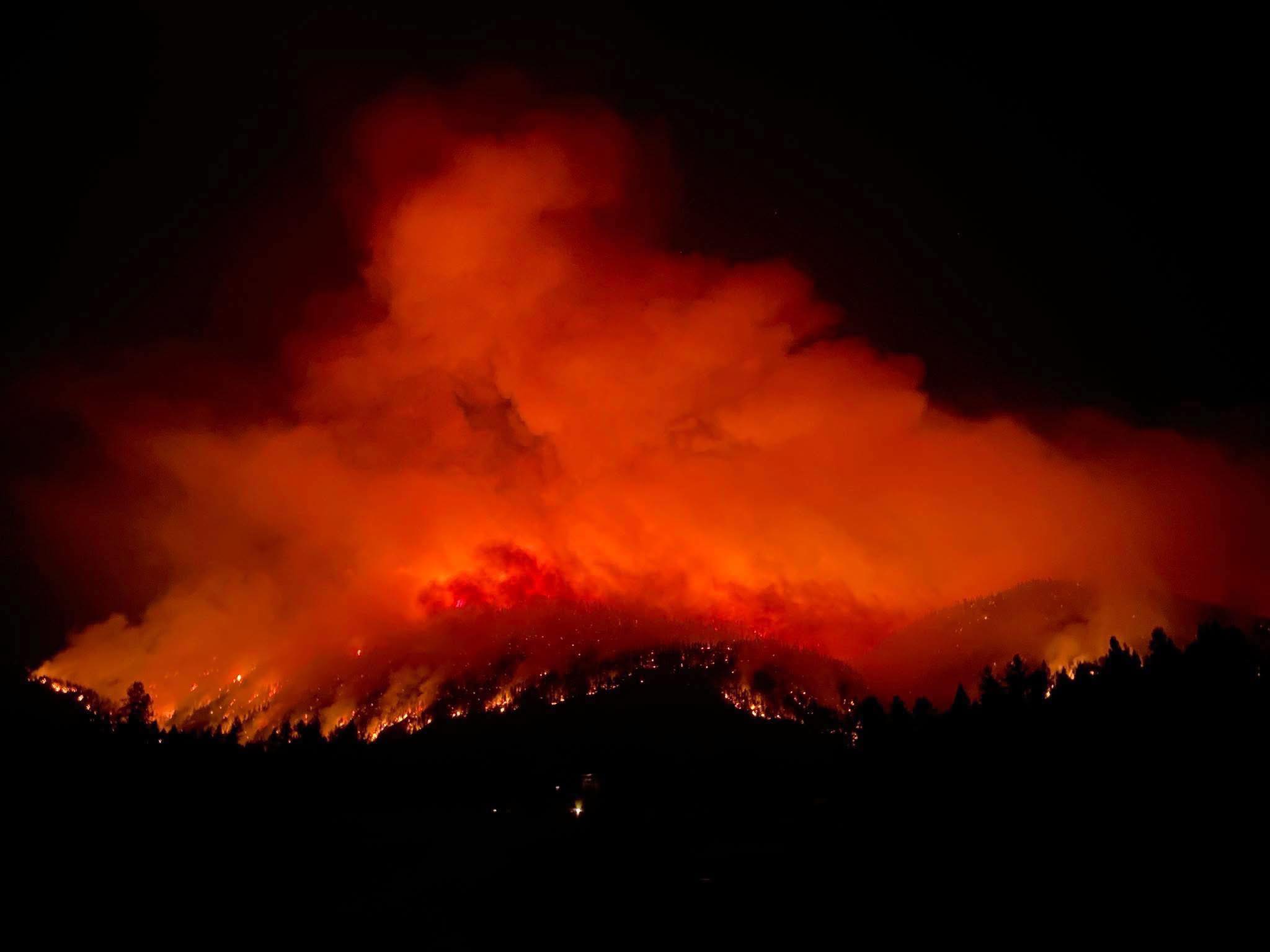 The Crown Creek Fire burning... - Meteorologist Chris Nunley | Facebook