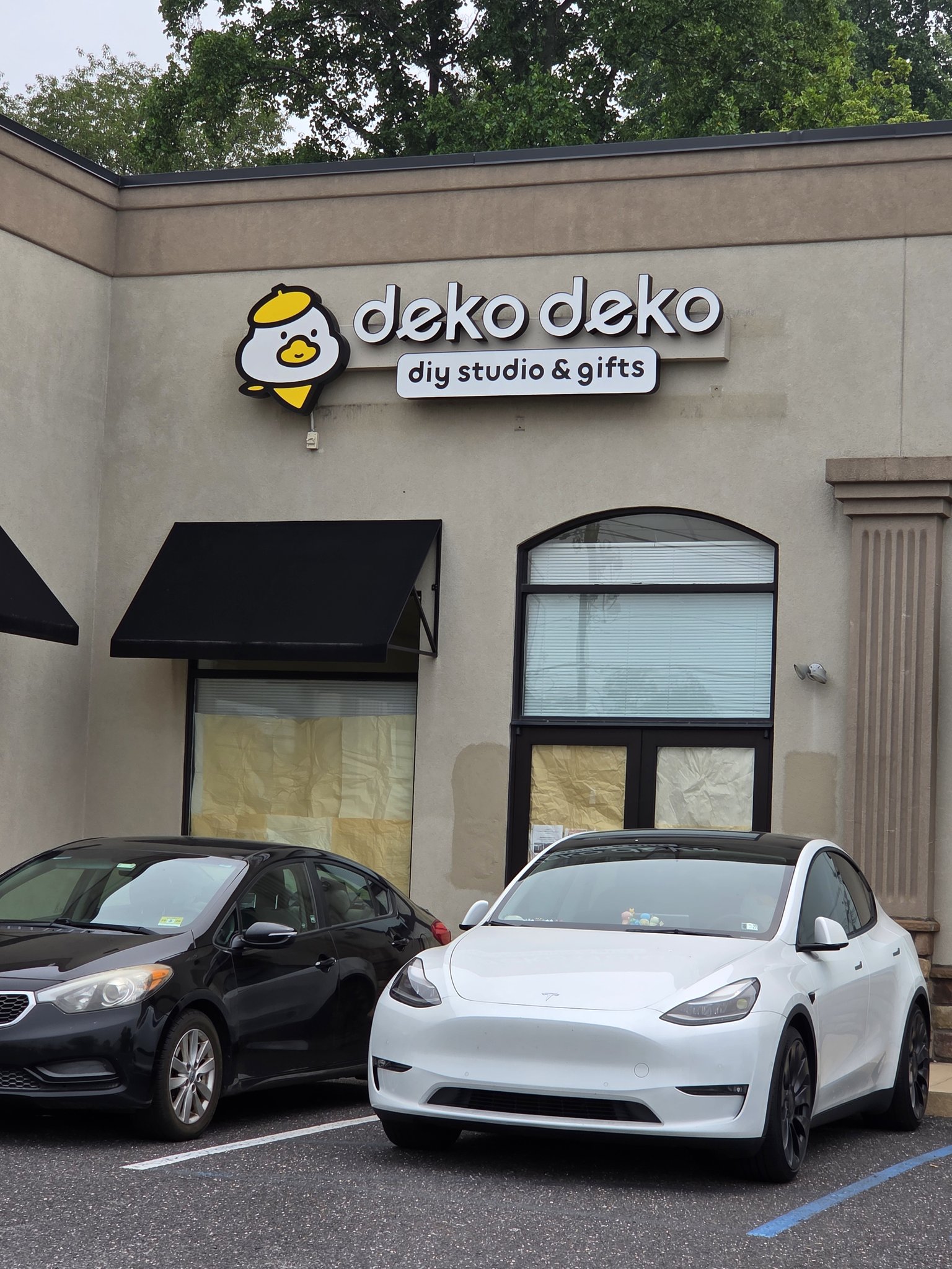 Sign is up! Deko Deko is a new toy and DIY craft store coming to 1601 North Kings Highway in Cherry Hill. They have taken over the space that used to be