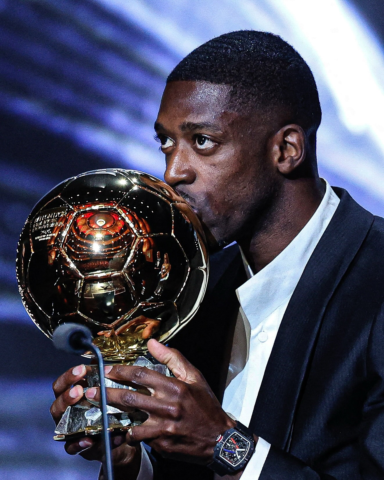 🇫🇷 #デンベレ が #バロンドール を初受賞！🏆 昨季、#PSG のUEFA