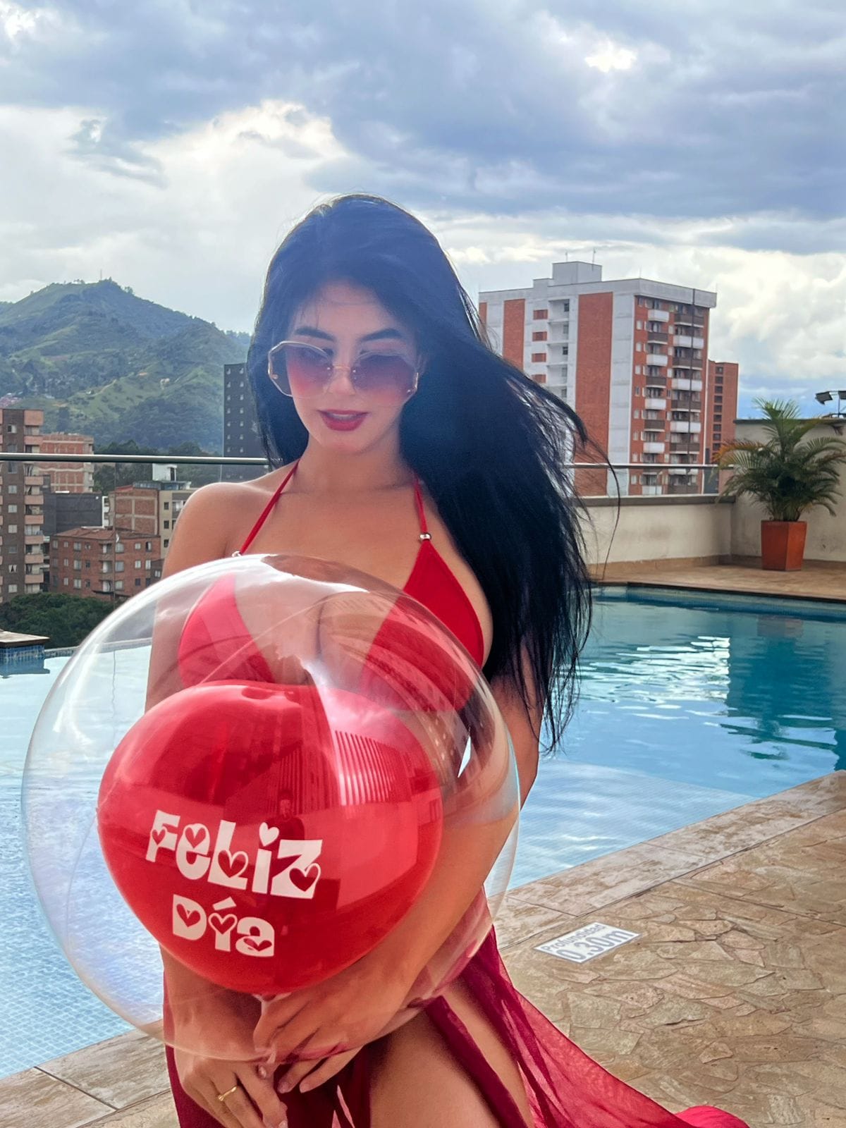 Amanda Rabbit | Medellín