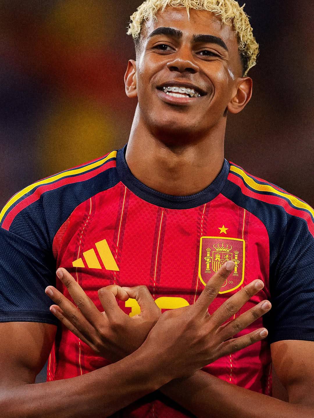 🚨 𝗢𝗙𝗙𝗜𝗖𝗜𝗔𝗟: Lamine Yamal unveils Spain national team's