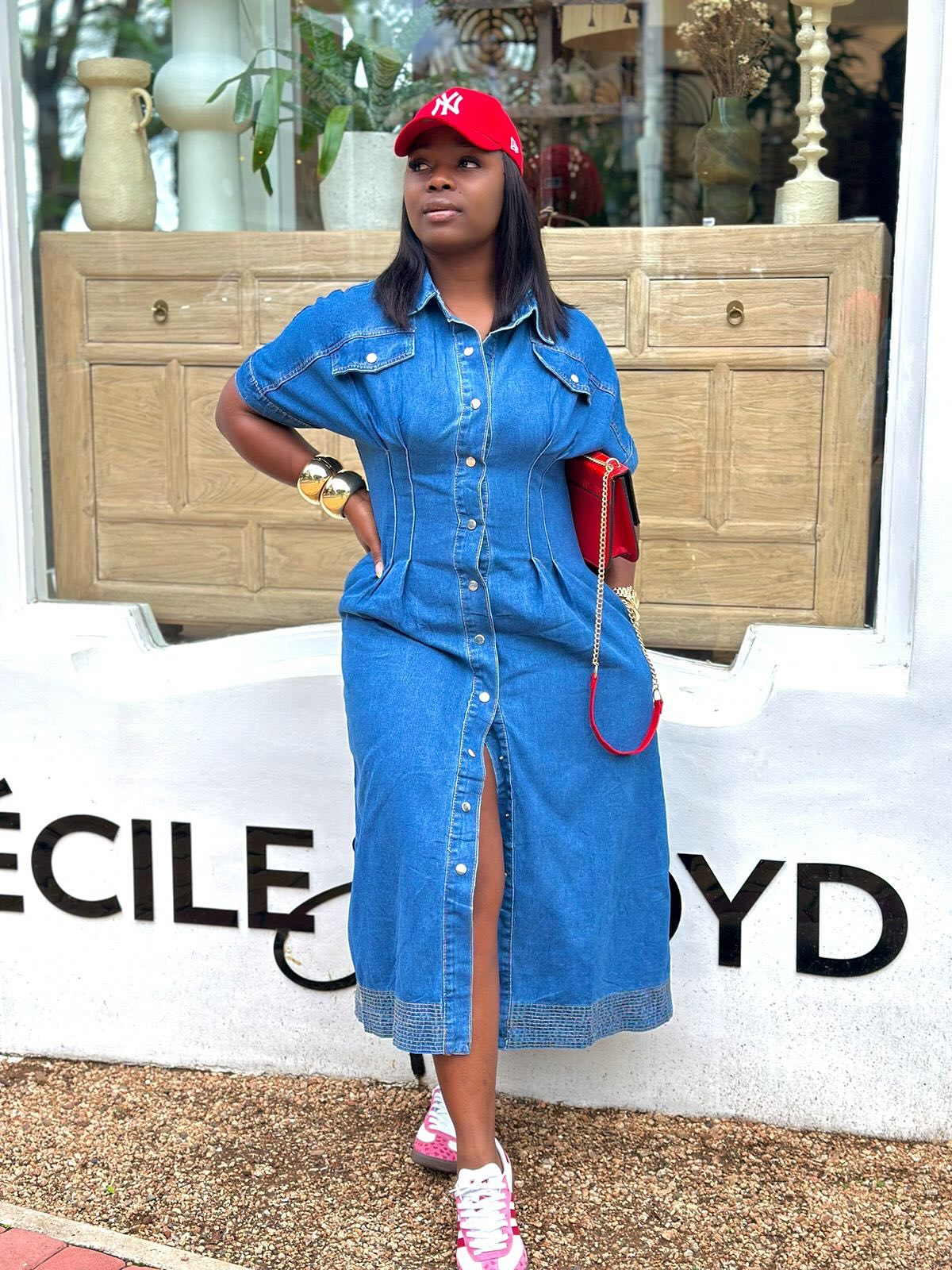 bodycon dress with denim shirt Stylish Button Down R 350 Size M To 5XL Available in stores and online Www.yellowsubtrading.co.za @tha_ndo_nyax mary jane Womens 2 Piece Outfits Dimension:32x21x12.5 Shirt collar