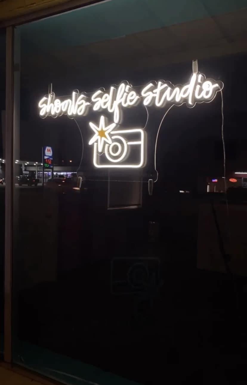 Shoals Selfie Studio73193800