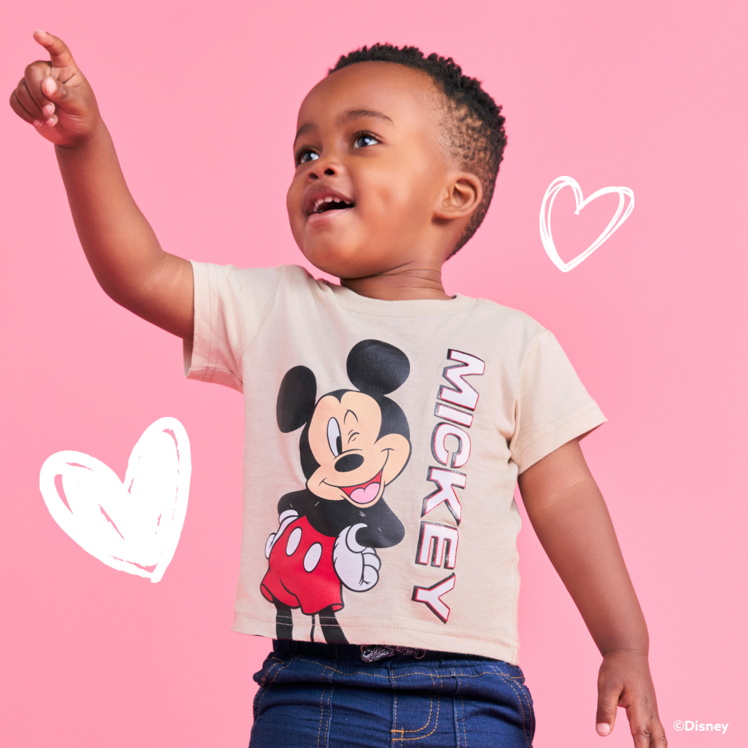 Sweet smiles, happy hearts…and the Mickey tee that completes their