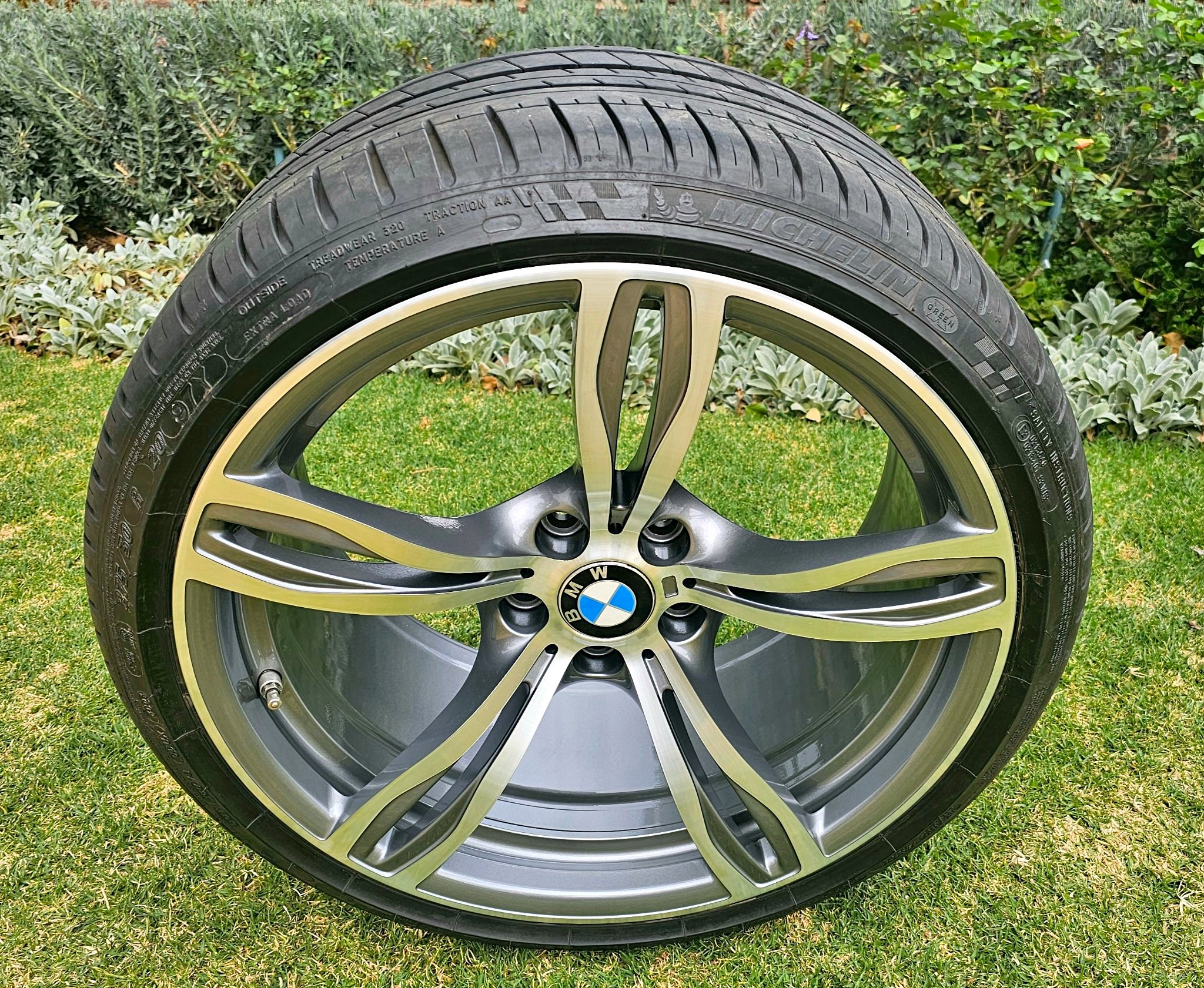 BMW F10, M5 / M6 Genuine Original 343m 20