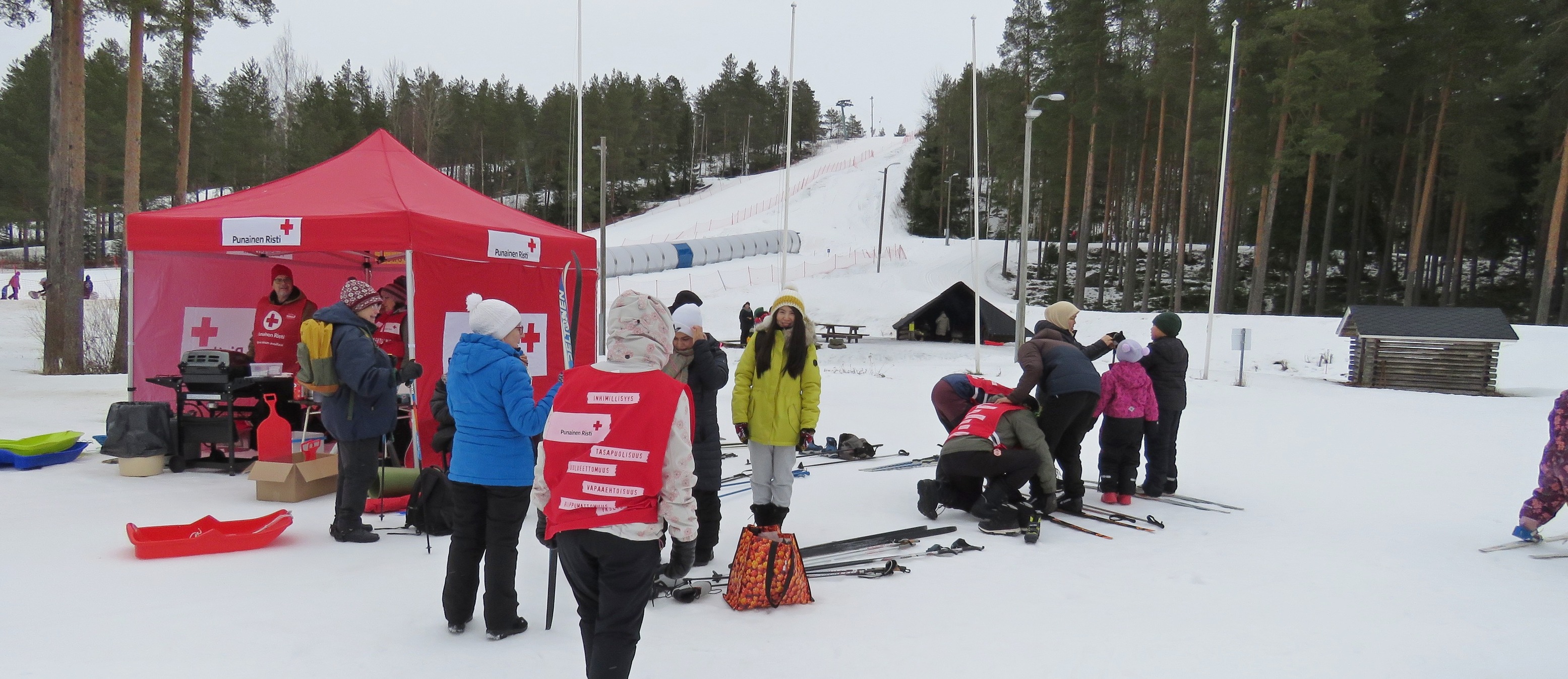 Suomen... - Suomen Punainen Risti Kaakkois-Suomen piiri
