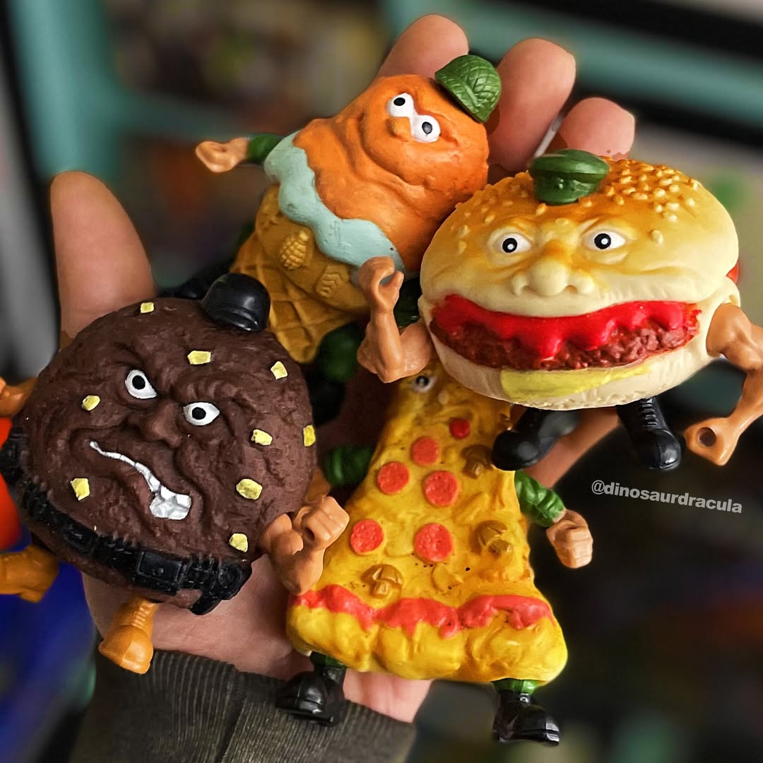 Near complete 1988 Food Fighters toy set found