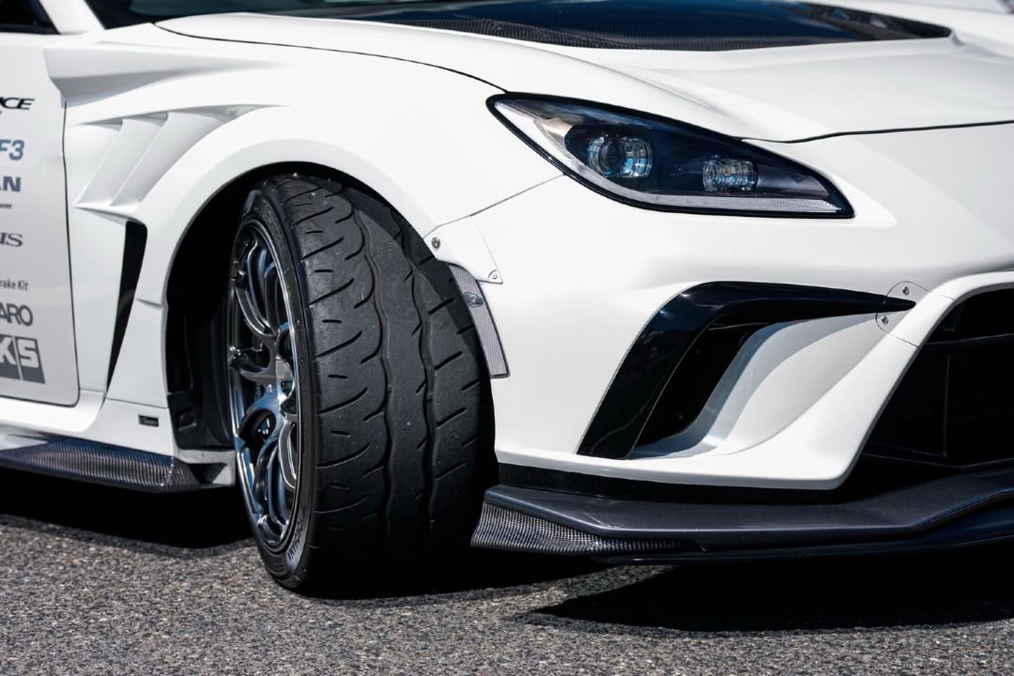 TOYOTA GR86 x ADVAN Racing RZ-F3 浅田 浩文 YOKOHAMA WHEEL 横浜ゴム