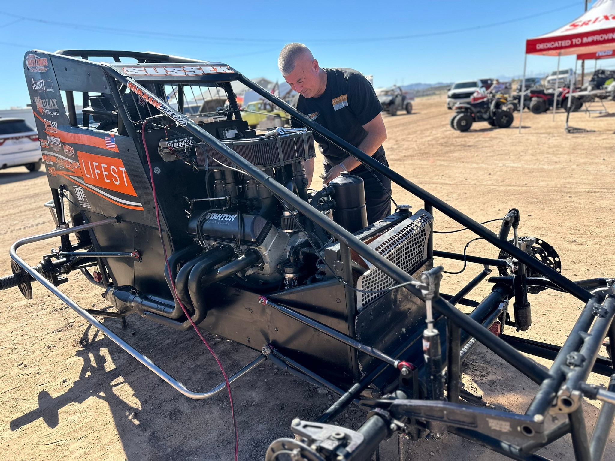 Mid-Day Maintenance! 🔧 🔨... - Central Arizona Raceway | Facebook