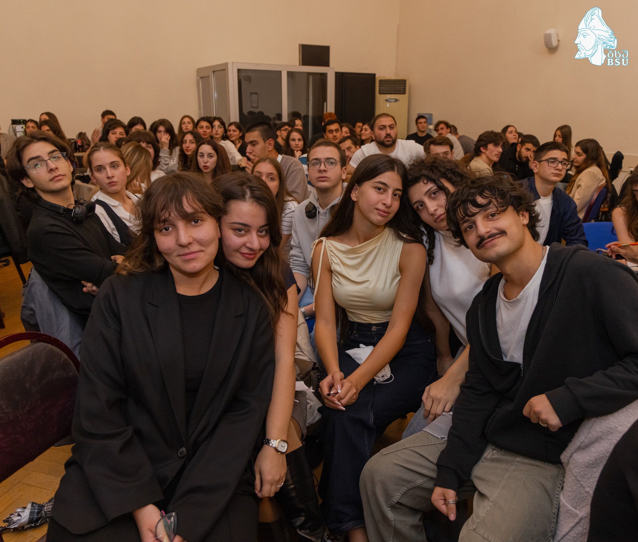 ბ... - ბათუმის შოთა რუსთაველის სახელმწიფო უნივერსიტეტი / B S U