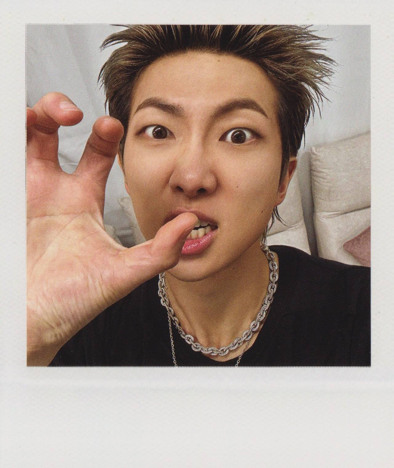 scan] ARIRANG - 613 Limited Edition Vinyl - Polaroid Set #BTS