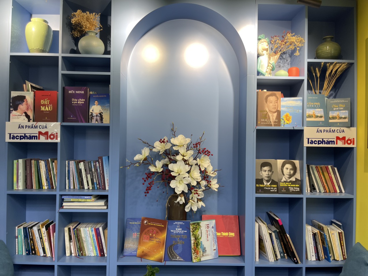 TÁC PHẨM MỚI BOOKS | Hanoi