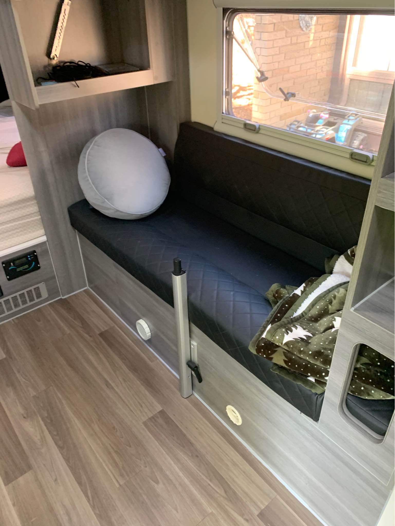 AVAILABLE 2023 Houdini 15 SHTF Off Grid Dweller 15 off road Camper ...