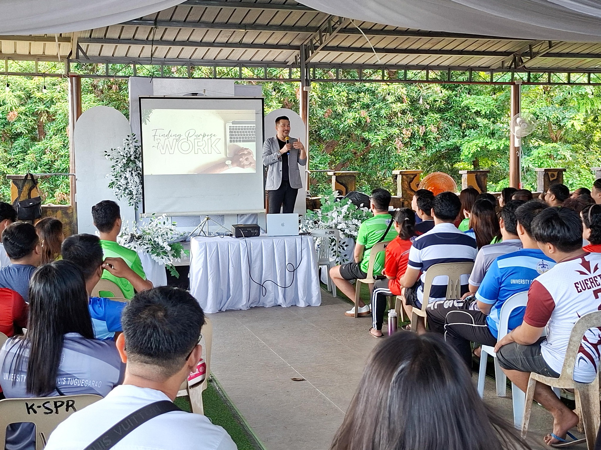 USLT holds employees’ annual... - University of Saint Louis | Facebook