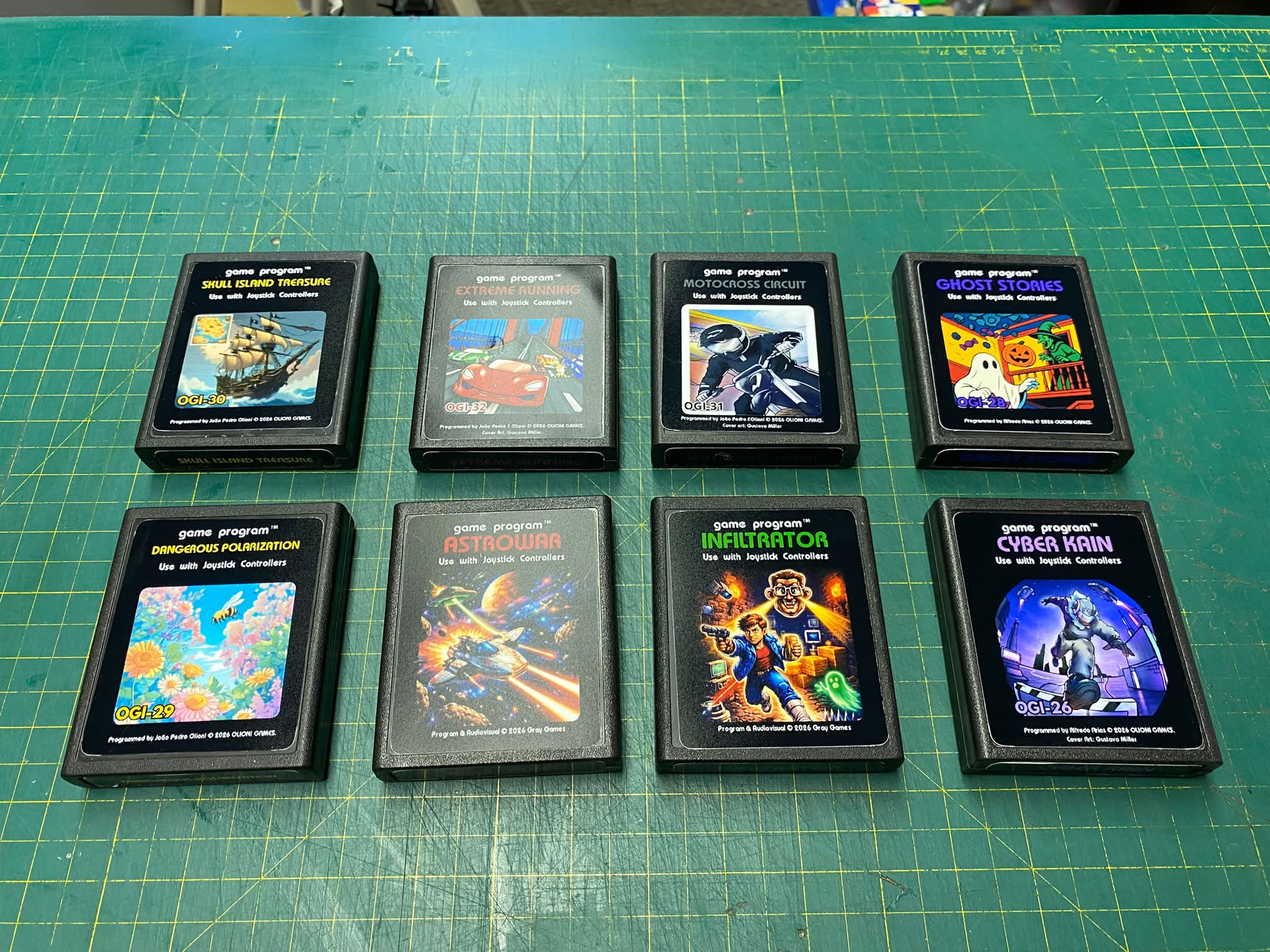 クック Retro game cartridges for OGI consoles at 8bitmilligames
