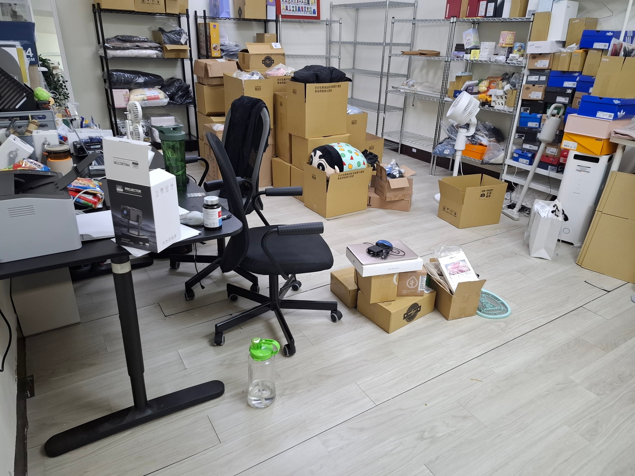 禾康木地板 - 禾康木地板 added a new photo — in Nangang District, Taipei.