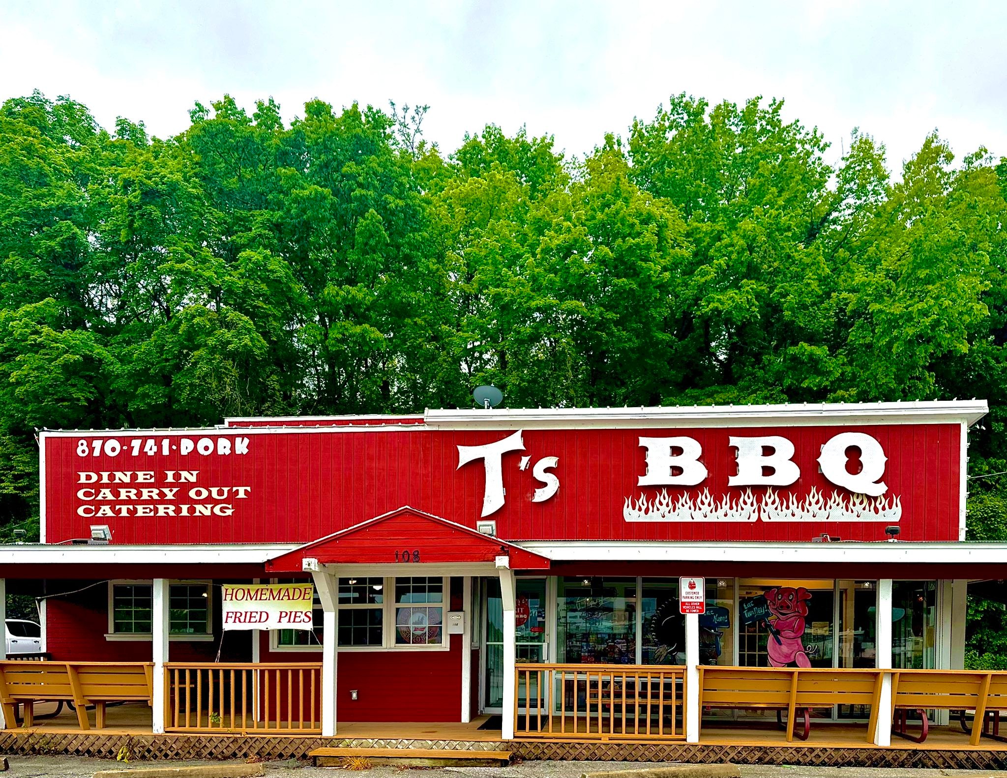 T's BBQ | Harrison AR