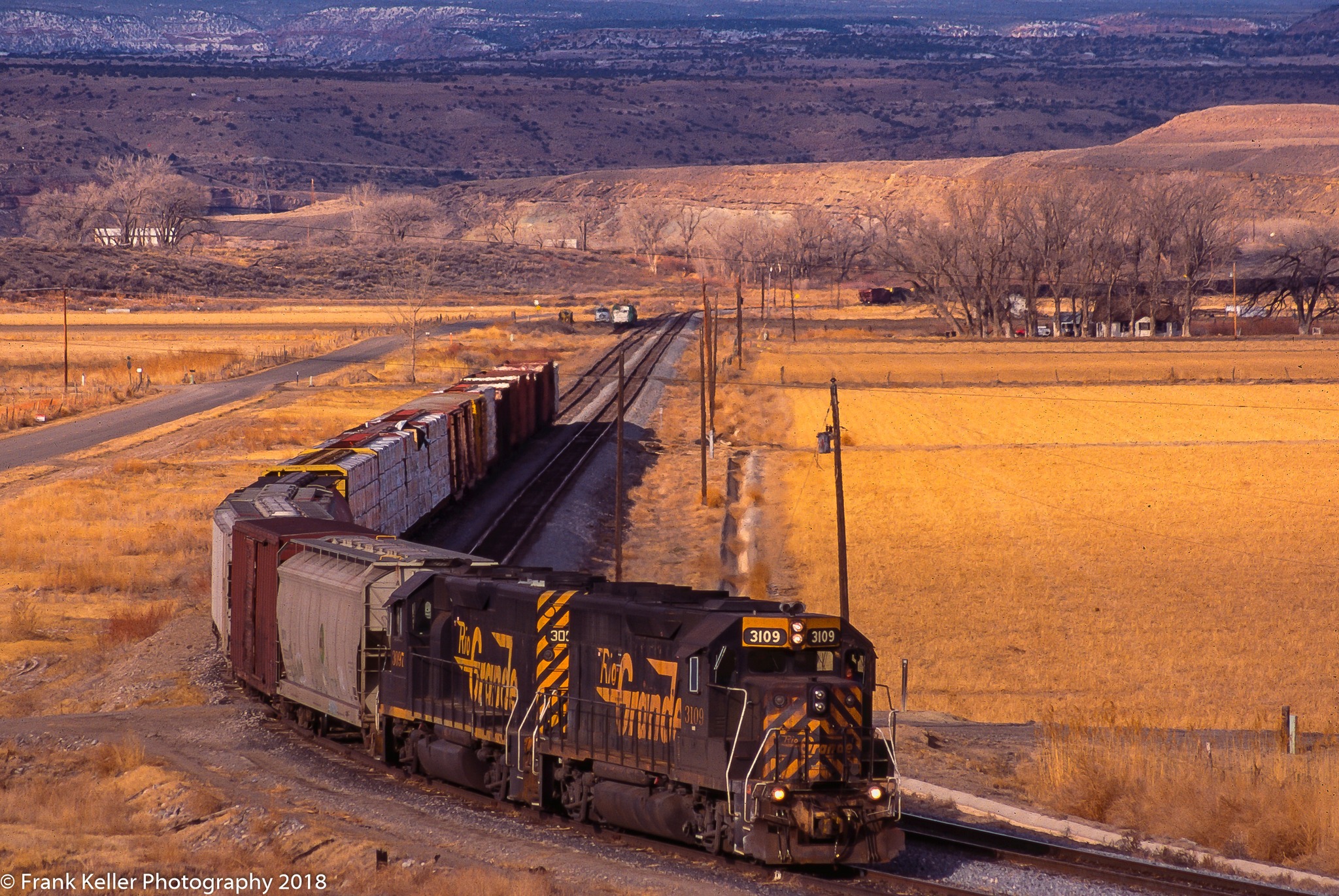Frank - Rio Grande 3109 & 3097 have the Montrose Local in tow as they ...