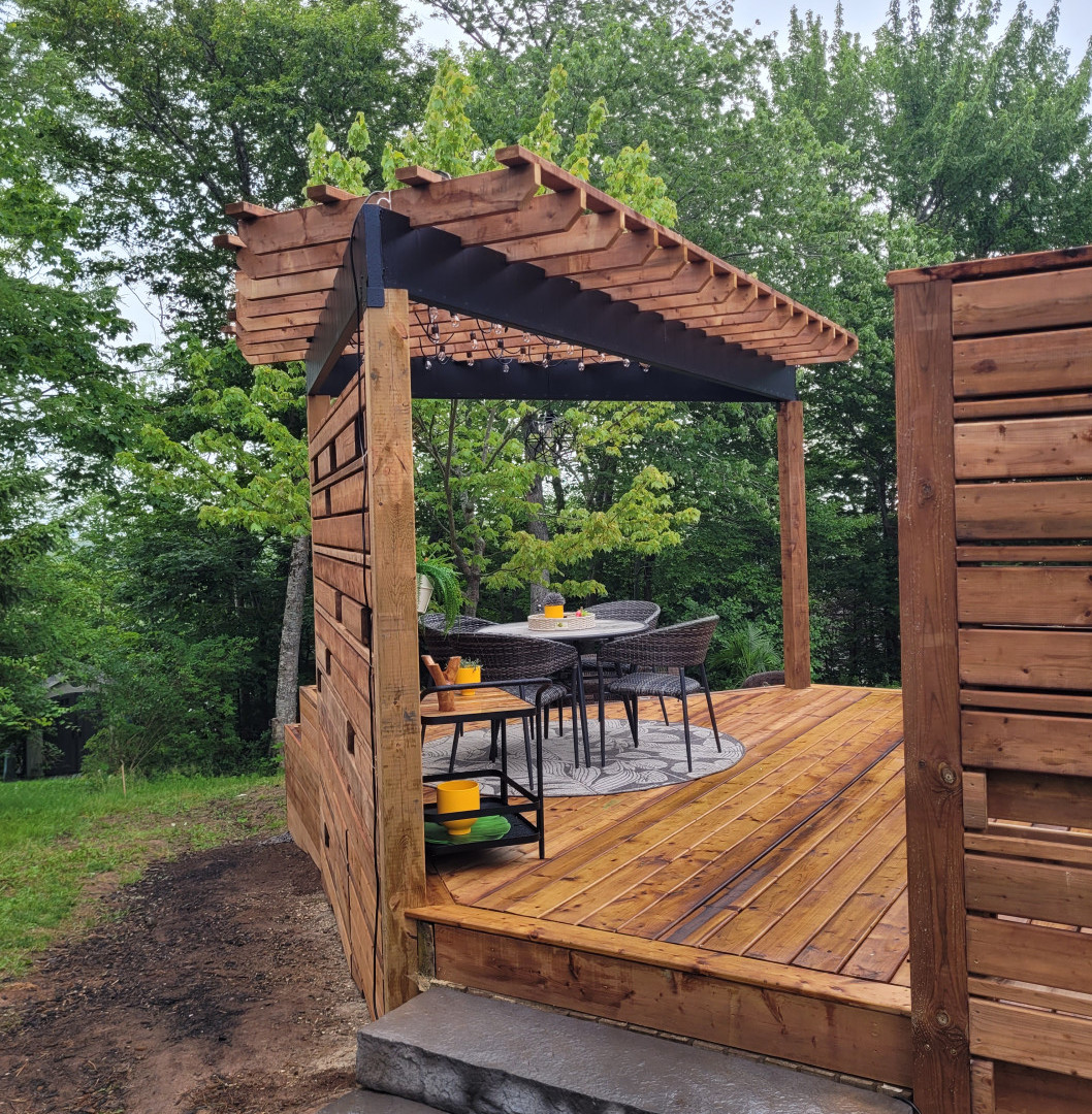 Hickory Dickory Decks | Dundas ON
