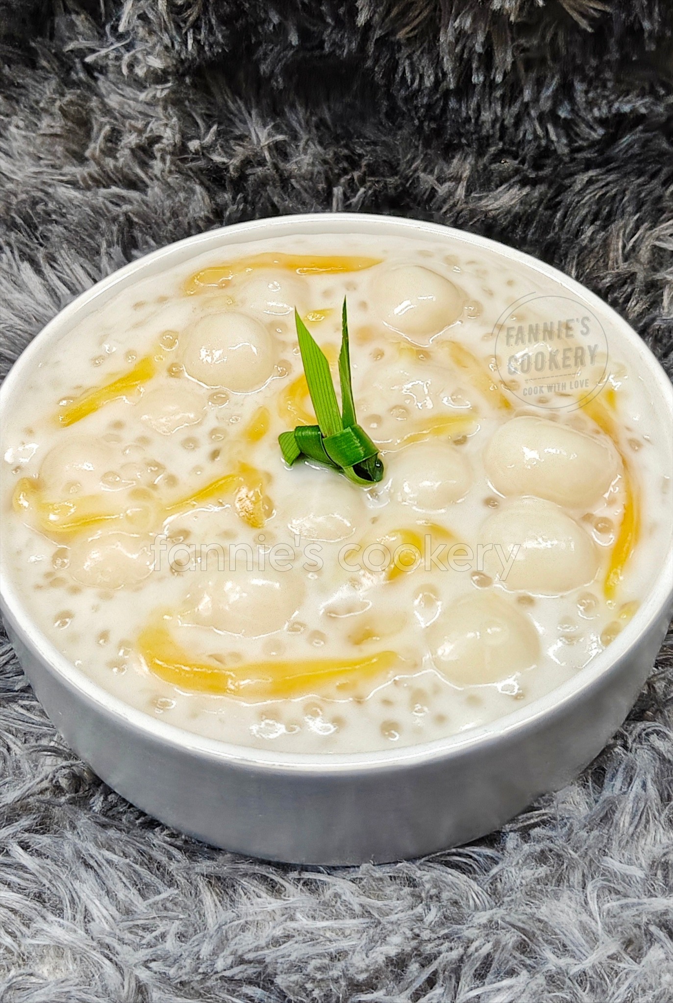 Fannie's - CREAMY Tapioca | Bilo-Bilo🤍💛 Ingredients: • 250g small ...