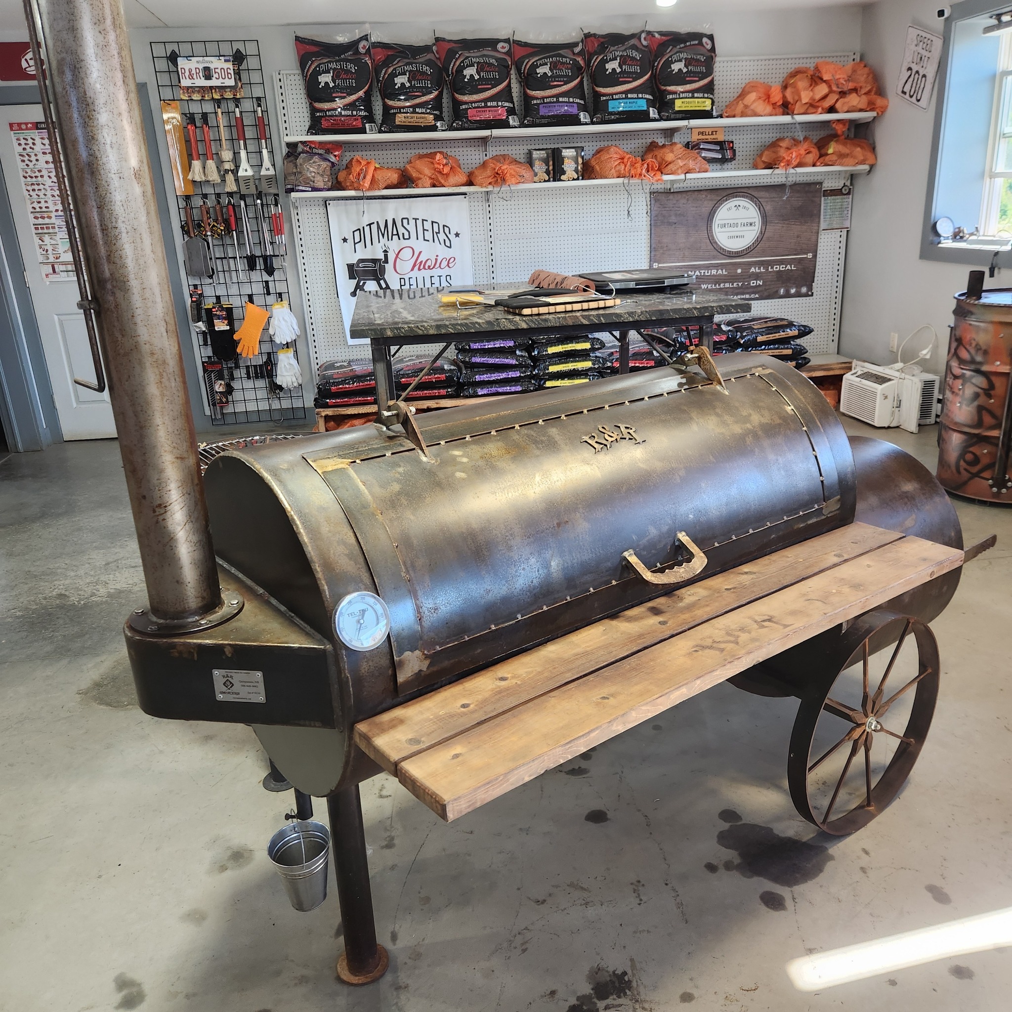 R&R Smokers | Quispamsis NB