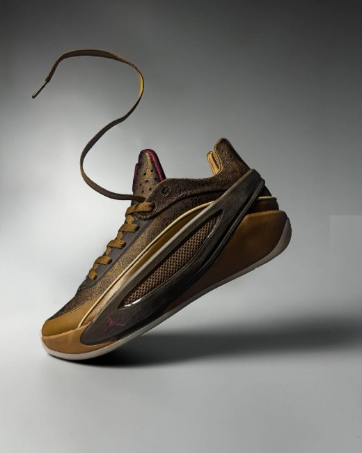 ▪️ JORDAN LUKA 5 “CNY” ▪️ 結合馬年限定配色，鞋身採用細膩紋理