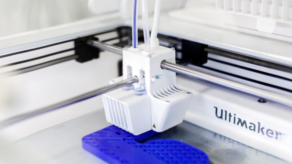UltiMaker - Meet the new Ultimaker Metal Expansion Kit. An easier, more ...