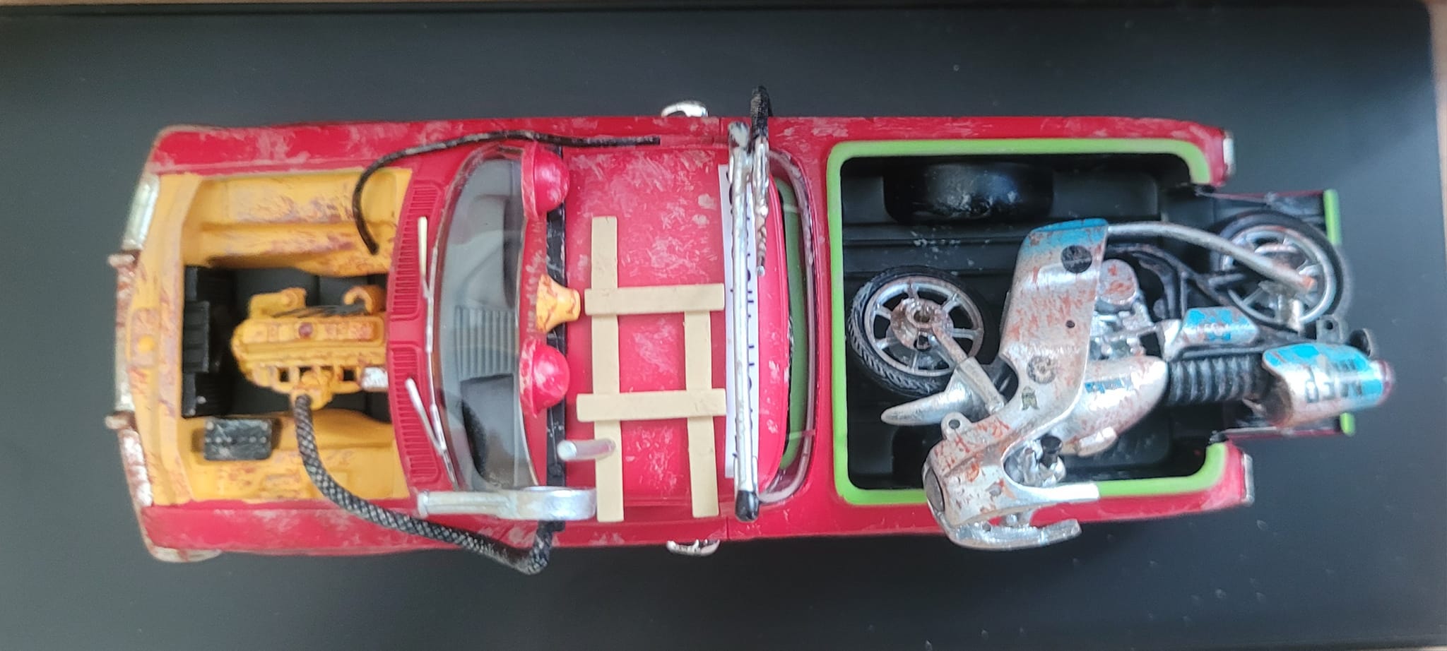New Arrival Mad Max movie EJ Holden Ute and Goose's motorbike 1:43
