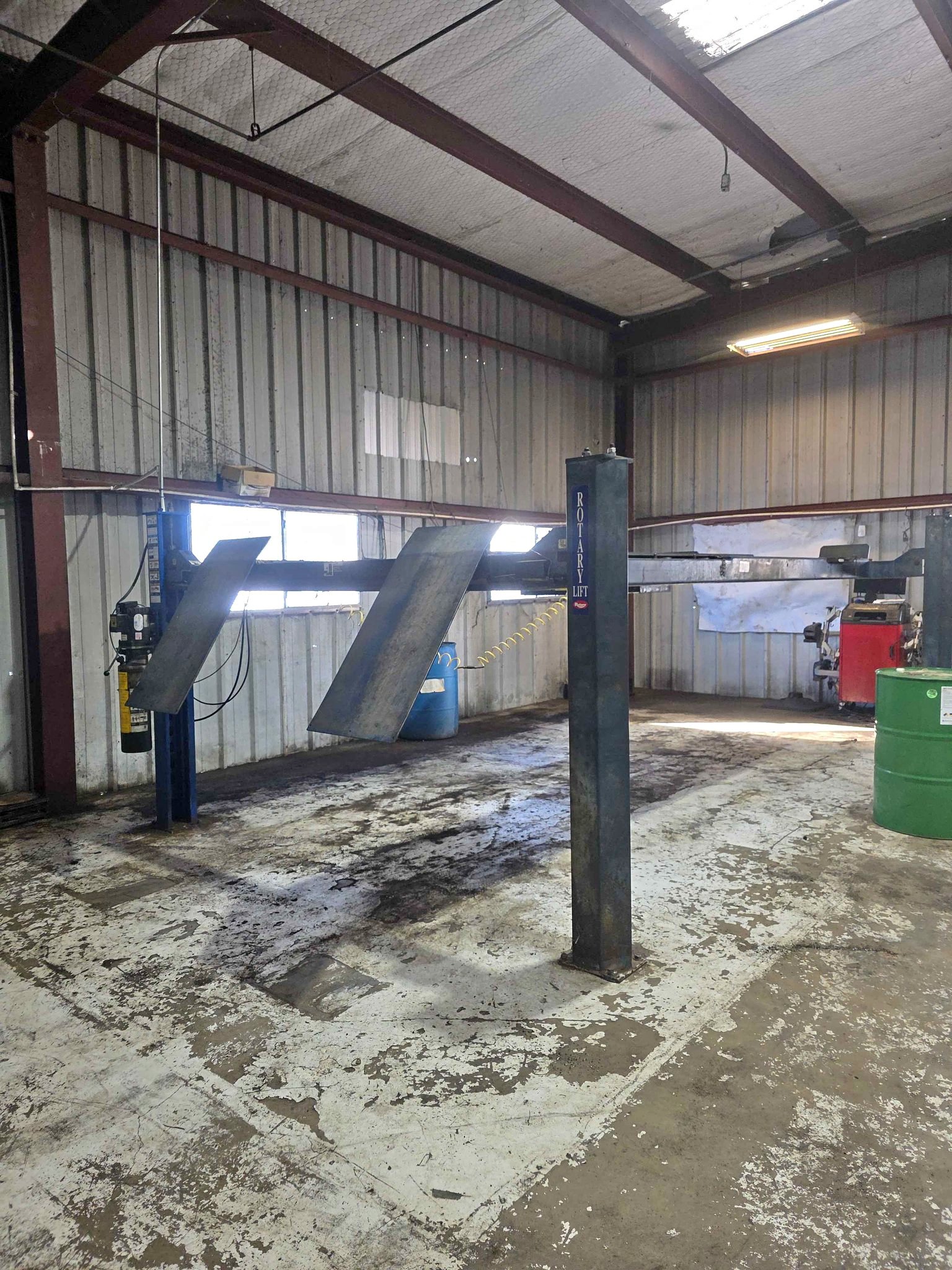 Rotary 12k action rack 4 post lift - Weight Lifting Machines & Racks ...