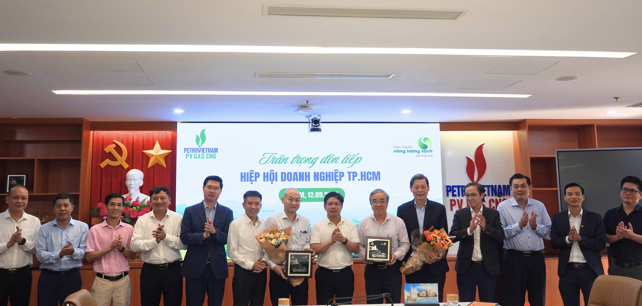 CNG VIỆT NAM - 🌿 CNG VIỆT NAM ĐÓN TIẾP ĐOÀN ĐẠI BIỂU HIỆP... | Facebook