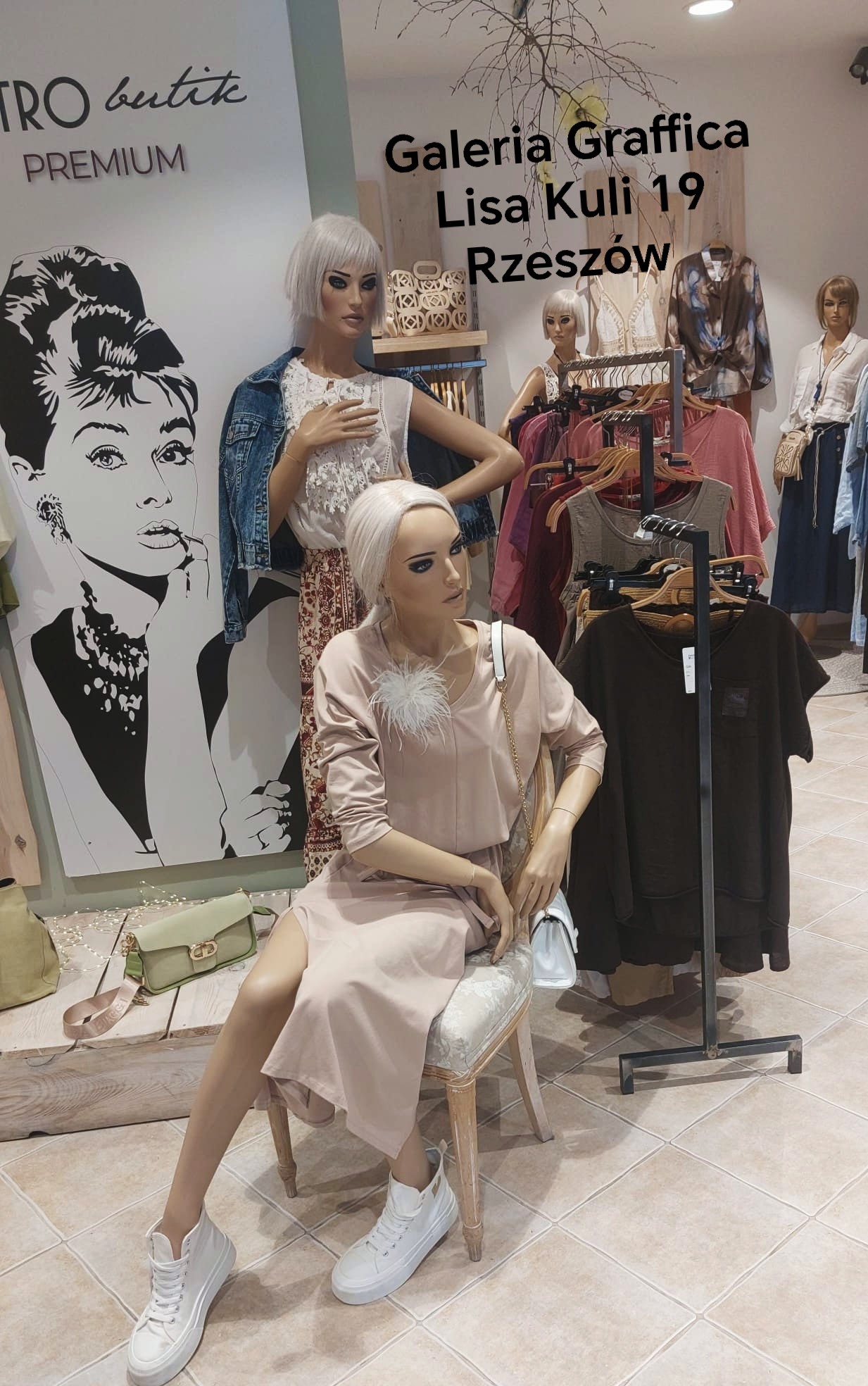 RETRO butik Rzeszòw added a new photo. - RETRO butik Rzeszòw