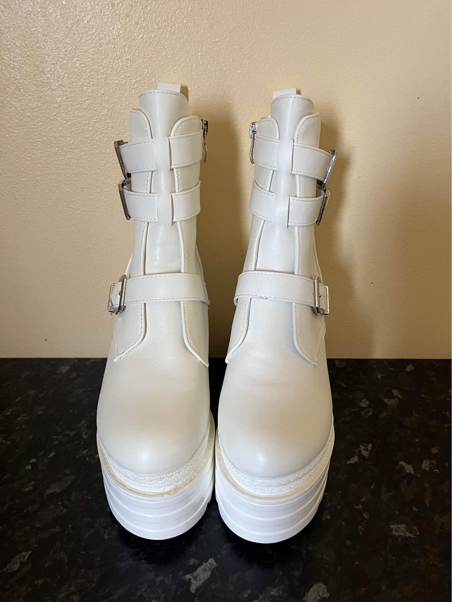 WHITE PLATFORM BOOT SHOES - Boots - Temuka, New Zealand | Facebook ...