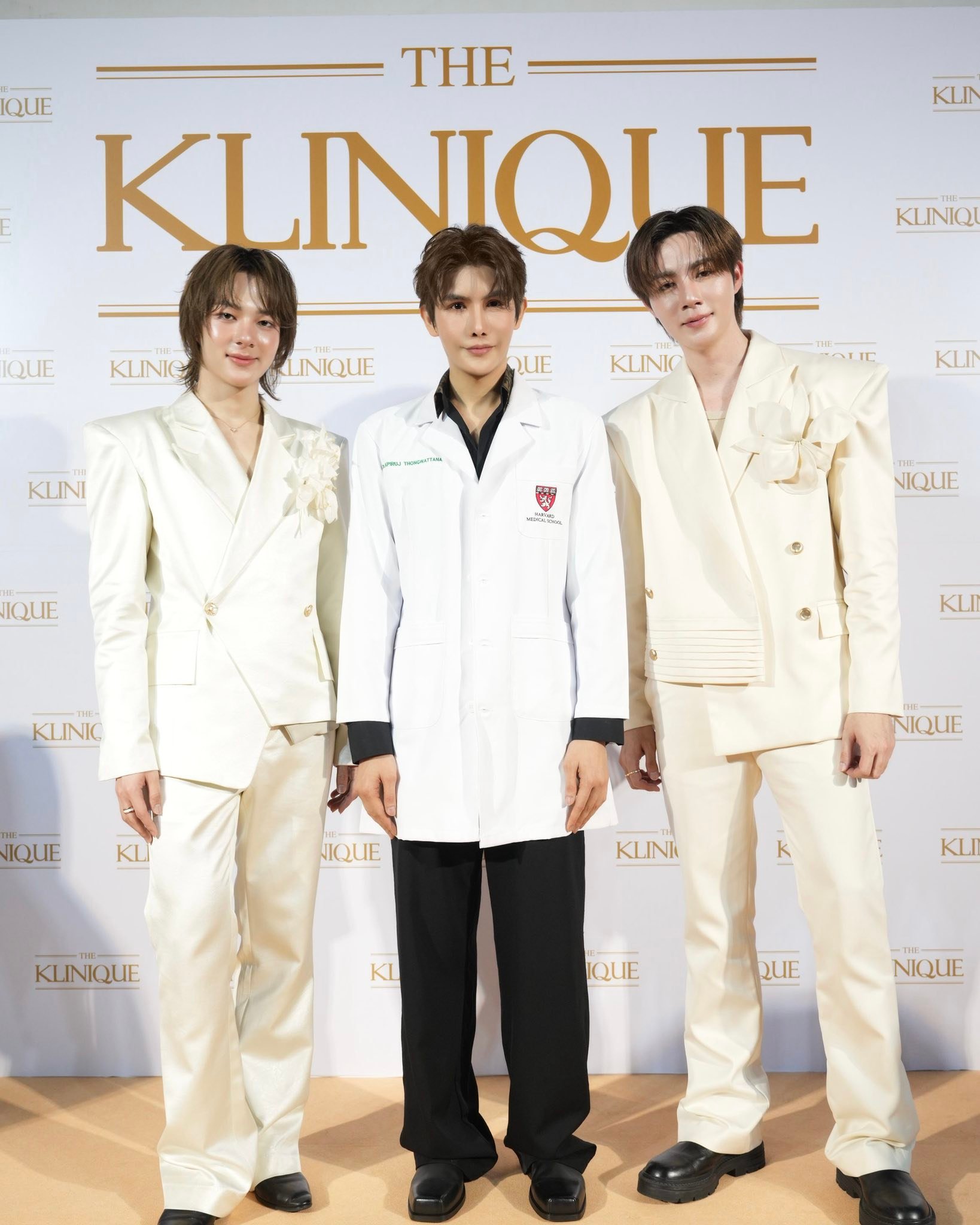 ภาพบรรยากาศงานเปิดตัว ซี พฤกษ์ – นุนิว ชวรินทร์ 🧡🩵ในฐานะ THE
