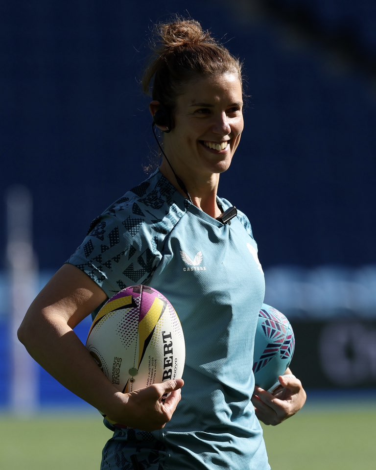 England - Wishing a very happy birthday to Sarah Hunter, England Rugby ...