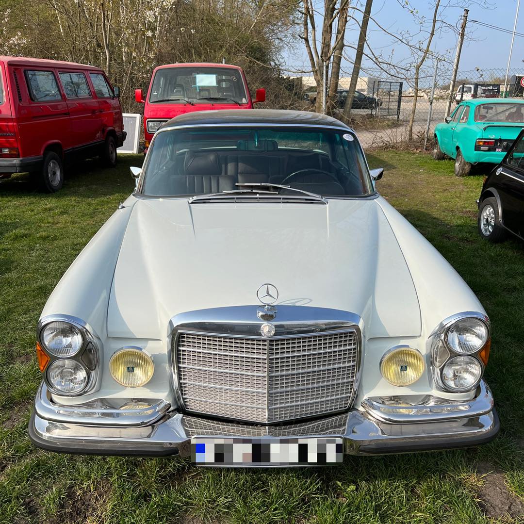 Ritter Classics - Bei diesem Mercedes musste die... | Facebook