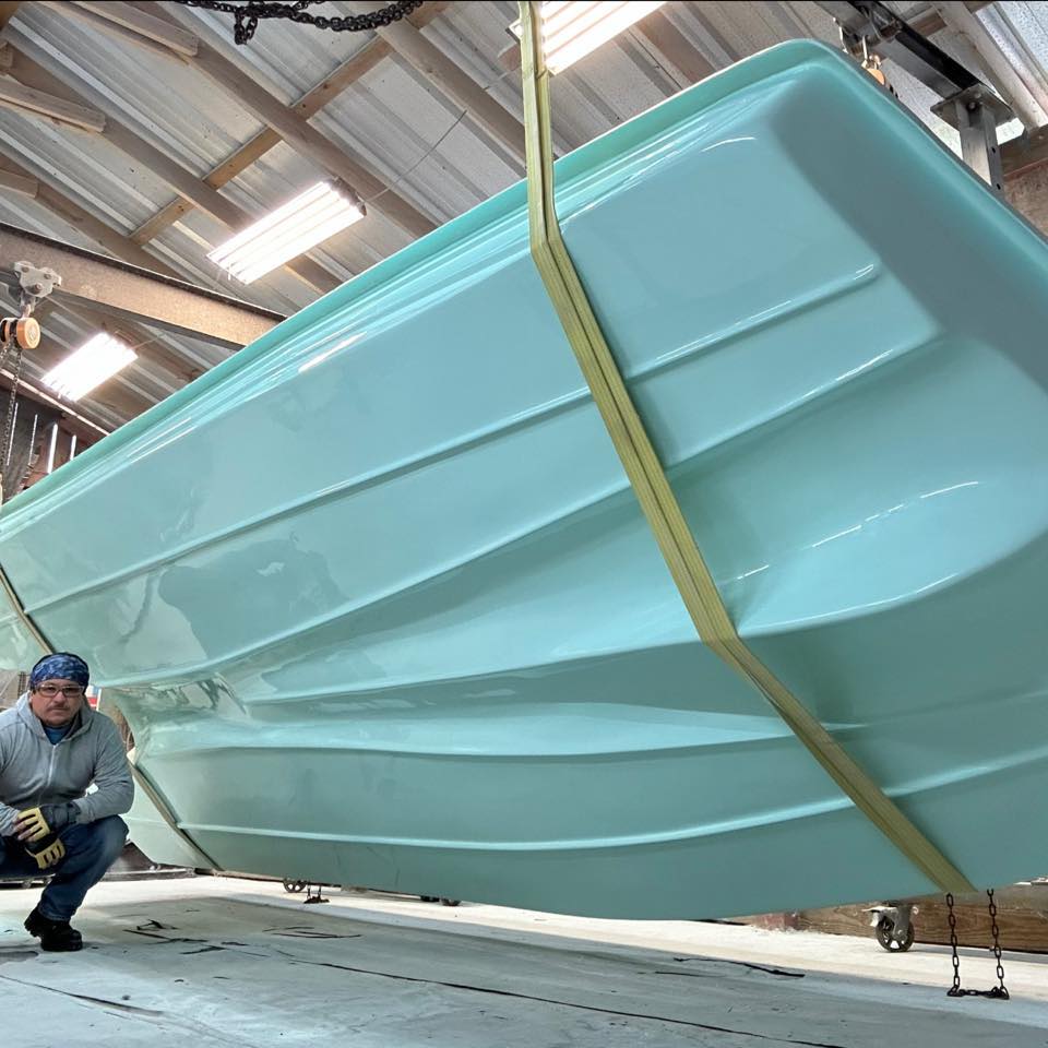Done with console fiberglass repair | Novelo Boat Repair & Restoration LLC