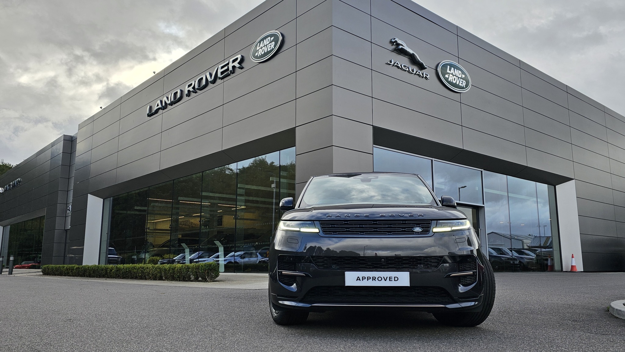 Refined Power Meets Everyday... - Park's Land Rover | Facebook