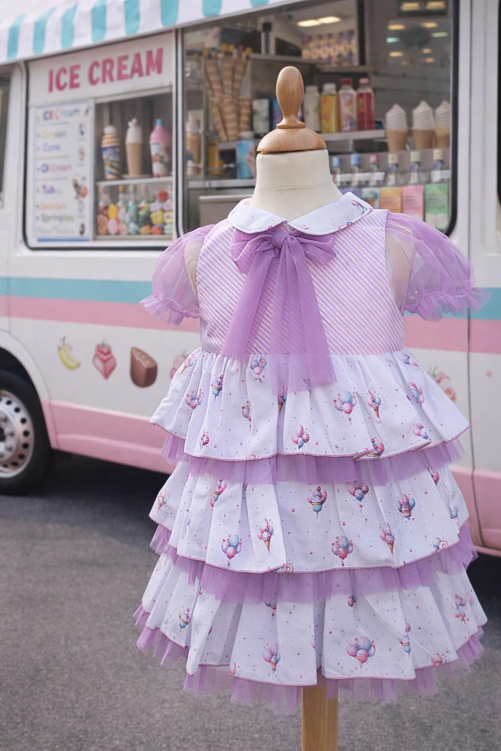 ice cream tulle dress Serving sweetness in every stitch 🍦💜 This dreamy lilac is giving date vibes… soft sleeves, delicate frills, and the cutest print for your little one's sweetest moments. Perfect voluminous tulle skirt for intype_dr3454 Size:39 (US W 8-8.5) Chotronette dress SHEIN SXY PU Leather
