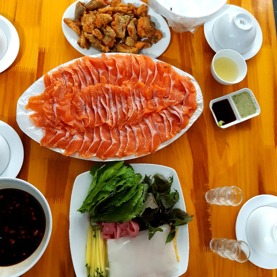 Nhà Hàng Rum Biển | Con Cuông