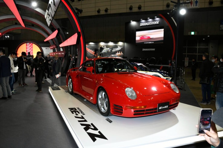 一手車訊 - 【2026東京改裝車展專題】 BS RE-71RZ正式發表 衛冕有紋胎王寶座... | Facebook