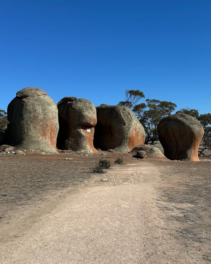 All - Between Venus Bay and Streaky Bay you'll find Murphy’s Haystacks ...