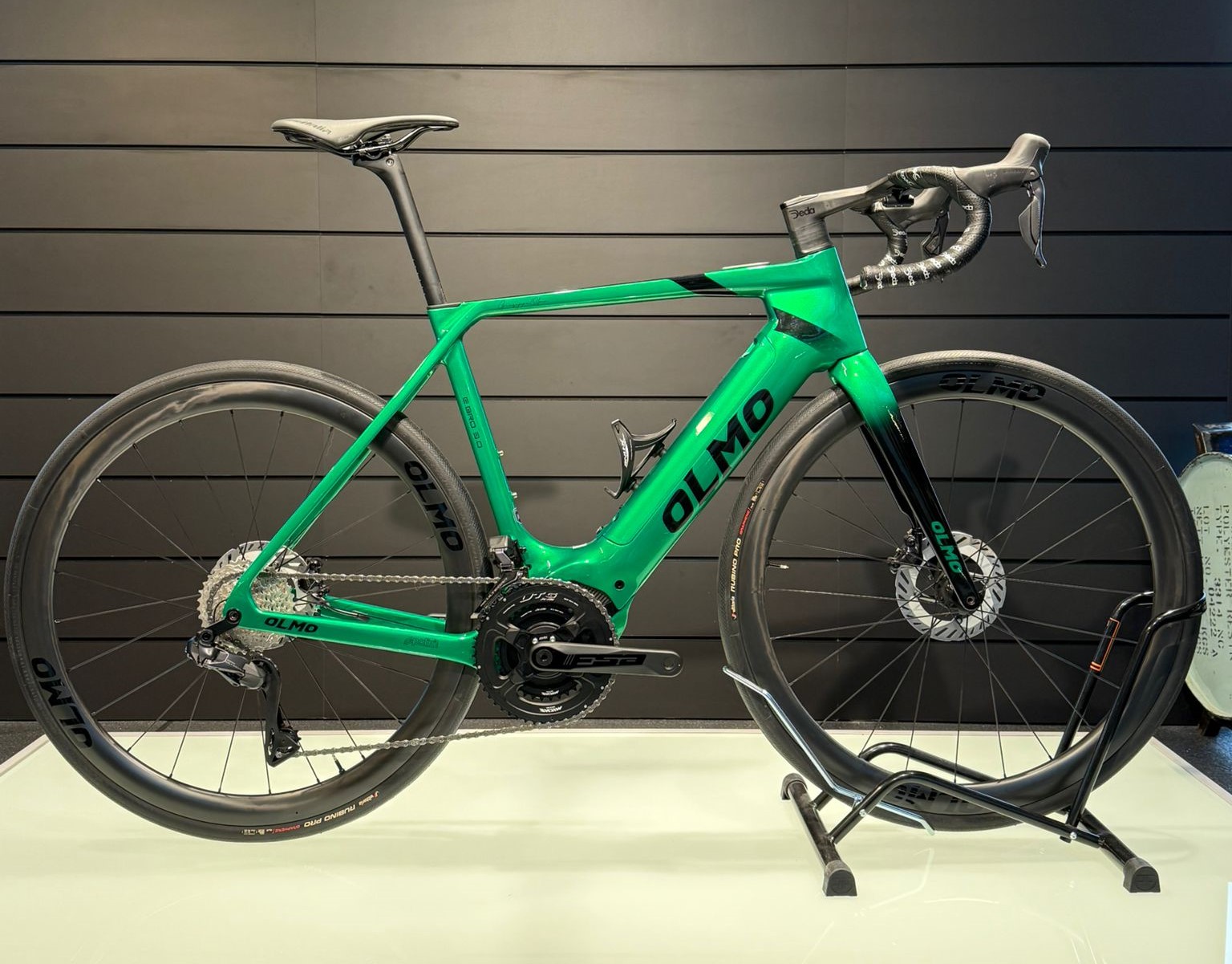 Olmo - De Olmo E-BRO 3.0 steelt de show in zijn nieuwe kleuren 🔥 Nu al ...