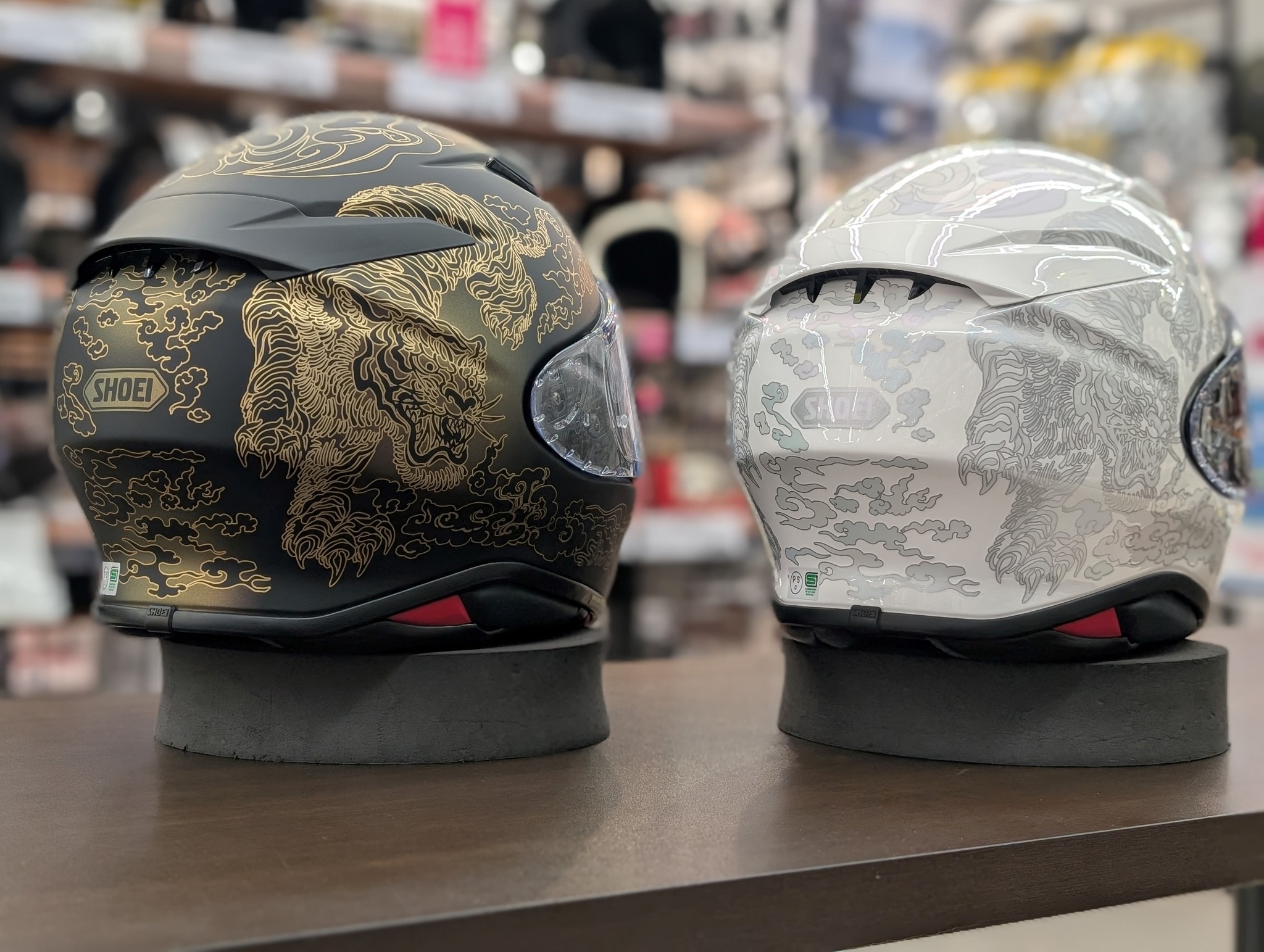 ナップス岡山店です！！ SHOEI Z-8より新色入荷しました! モデル名は