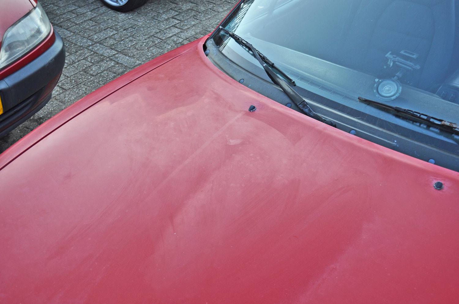 auto-krassen-weg-poetsen.nl - 2. Rode lak verkrijt door uitdroging en ...