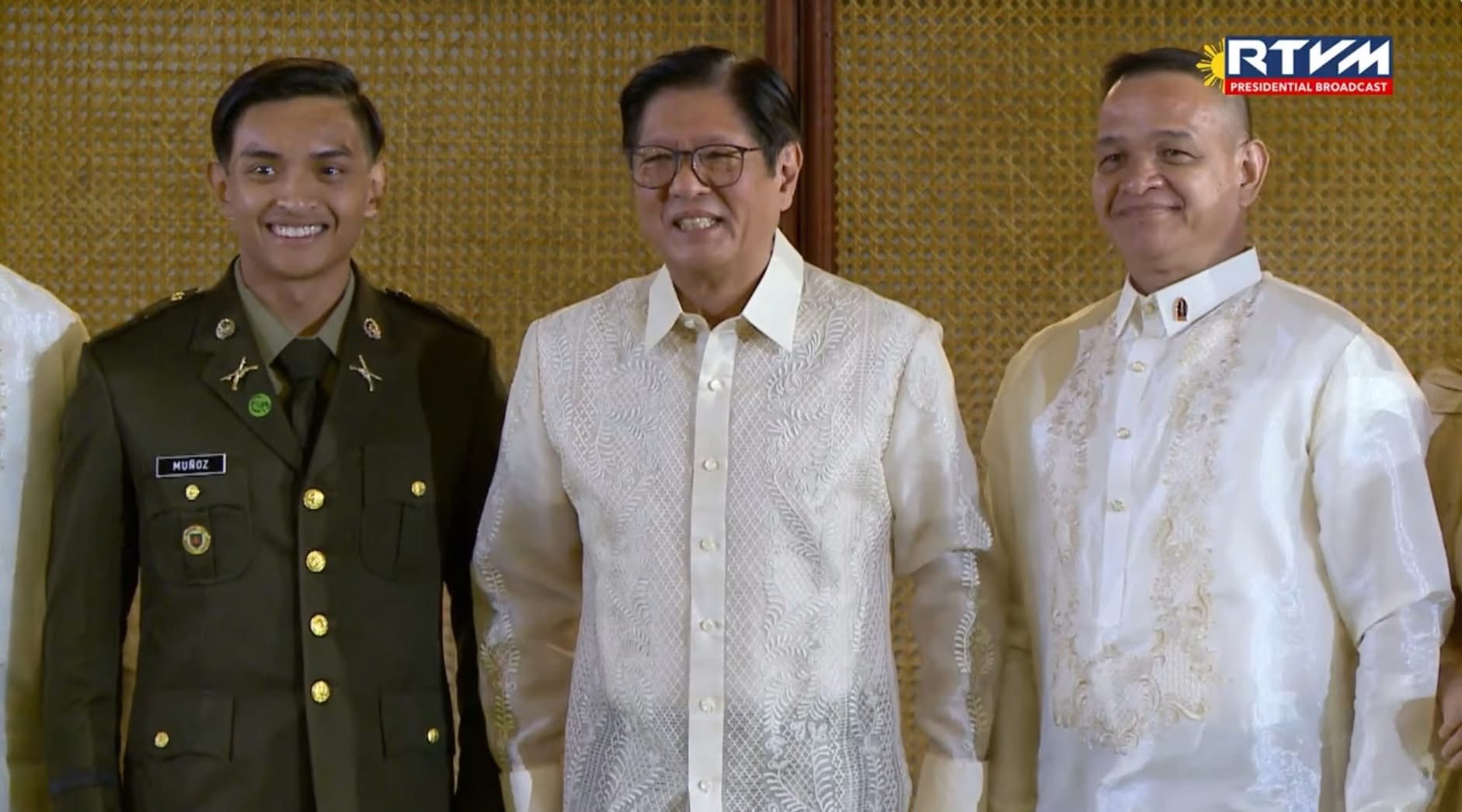 SunStar - MARCOS ADMINISTERS OATH TO NEW AFP GENERALS AND FLAG OFFICERS ...