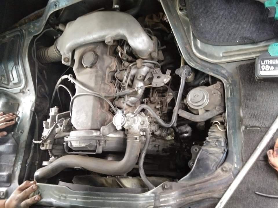 TOKS AUTO WORKS - TOYOTA HIACE Replaced radiator hose